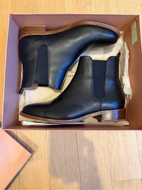 Sezane Shoes - Sezanne Chelsea Boot (Low Henry)